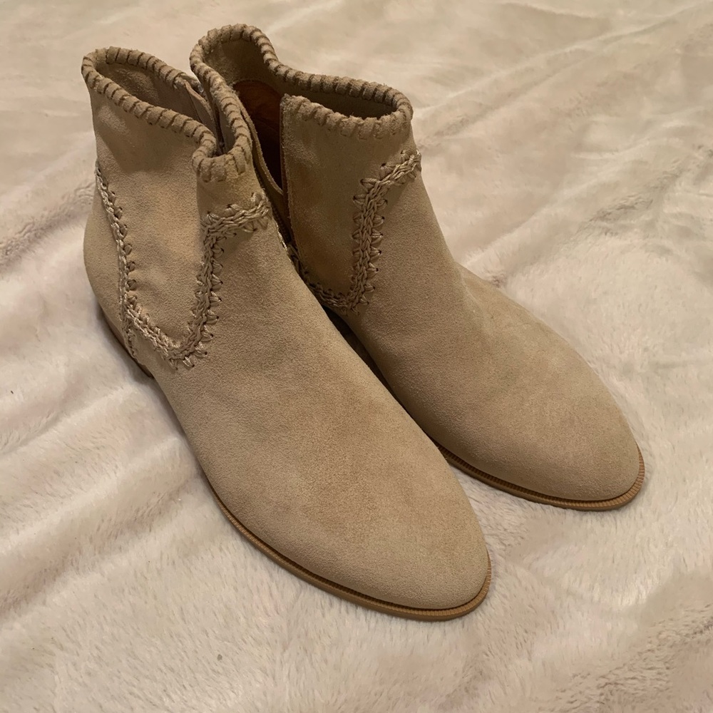 Jack Rogers Booties